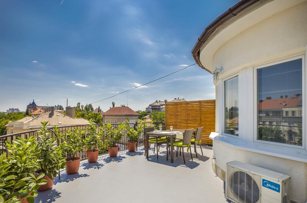 Terrace Apartments At City Park Budapest Exteriör bild