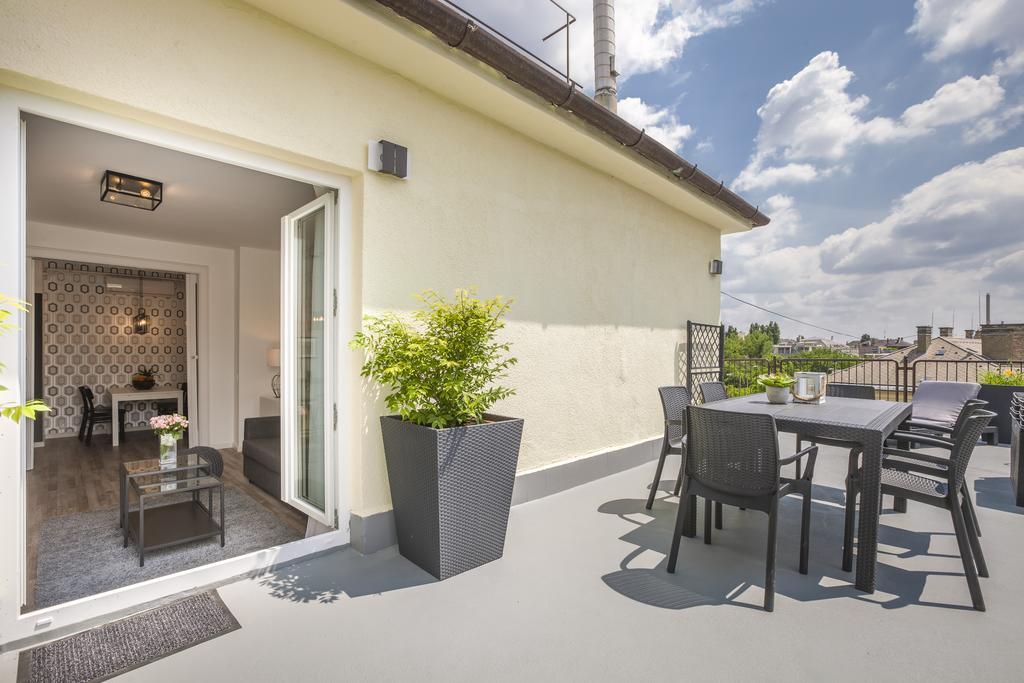 Terrace Apartments At City Park Budapest Exteriör bild